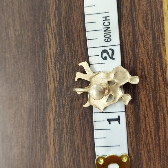 VINTAGE Screwback Gold Dancer Earrings - Picture 4 of 4